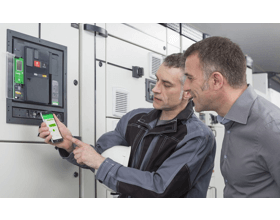 Schneider Electric revolutionises safety features with Masterpact MTZ smartphone app